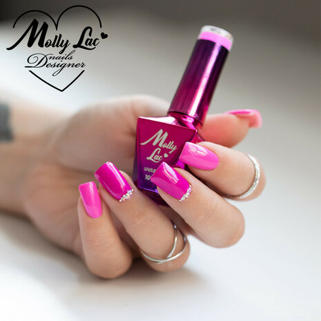 neon fuchsia gellak op nagels